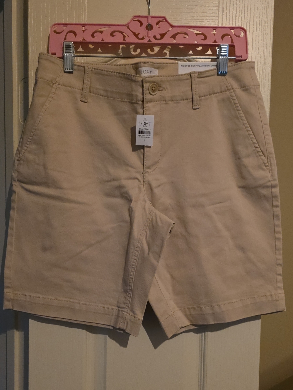 LOFT Neutral Tan Women’s Bermuda Shorts NWT